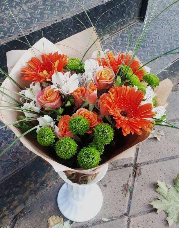Букет цветов из: Герберы, Хризантемы, Альстромерии и Розы в Хлевном