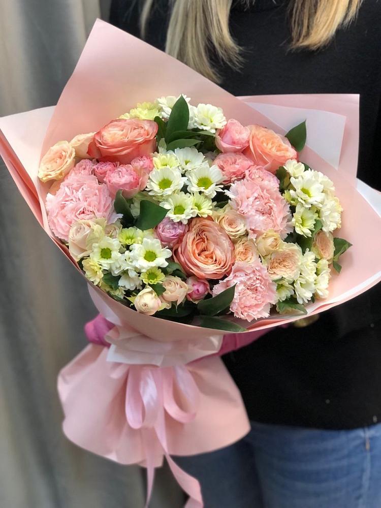 Букет цветов из: Гвоздики, Розы и Хризантемы в Хлевном