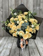Букет цветов из:  Розы и Лизиантусы #REPLACE_PRED# Хлевном