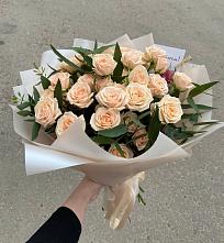 Букет Кремовые розы Латте в Хлевном