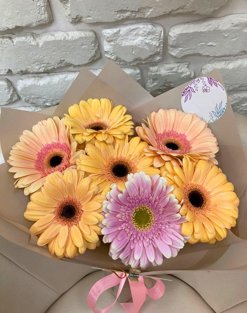 Букет цветов из: Герберы в Хлевном