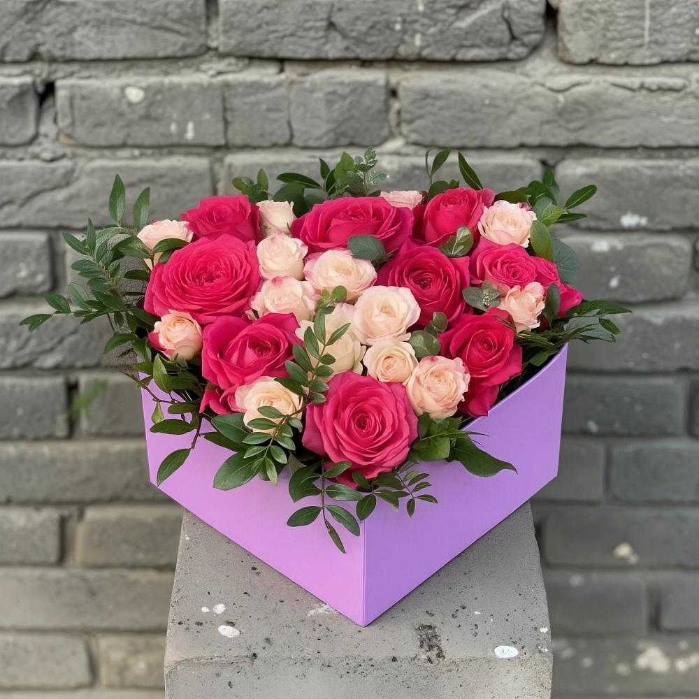 Цветочная композиция из Розы в коробке в Хлевном