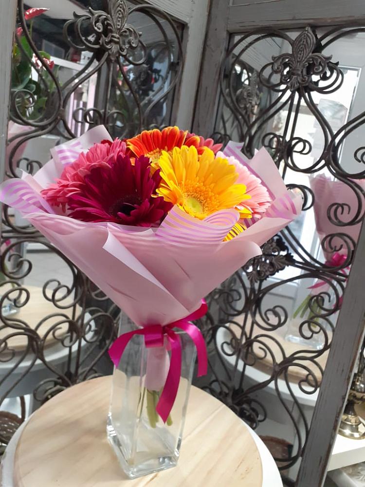 Букет цветов из: Герберы в Хлевном