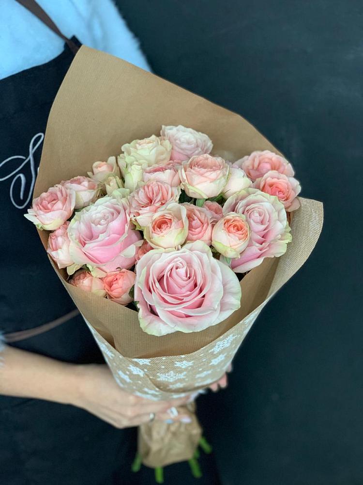 Букет цветов из: Хризантемы и Розы в Хлевном