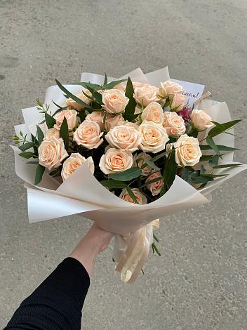 Букет Кремовые розы Латте в Хлевном