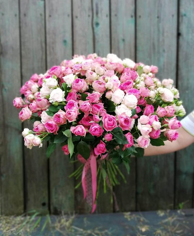 Букет Розовые кустовые розы Натали и Лав Лидия в Хлевном