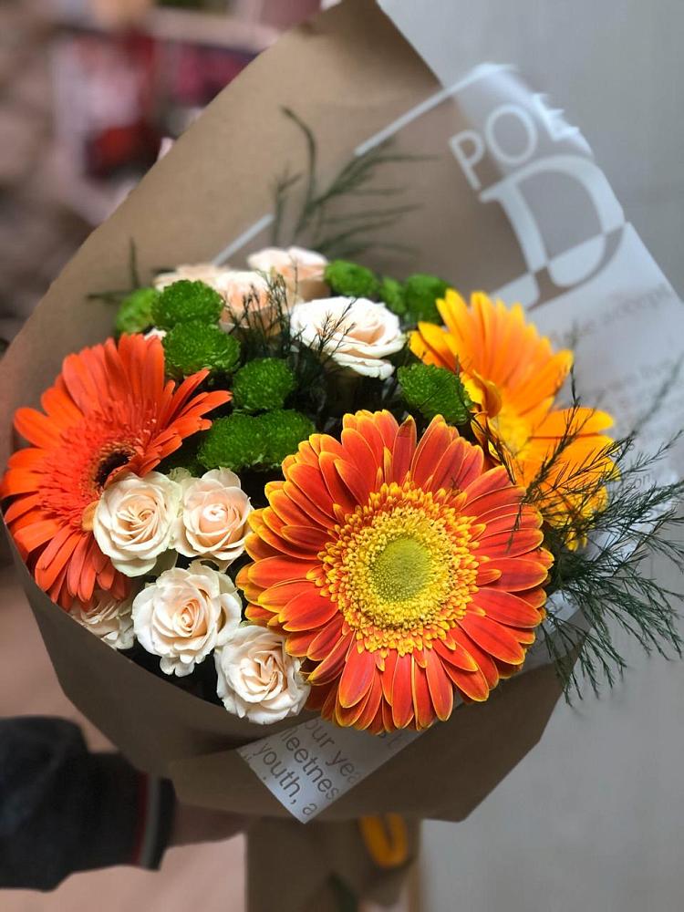 Букет цветов из: Герберы, Хризантемы и Розы в Хлевном