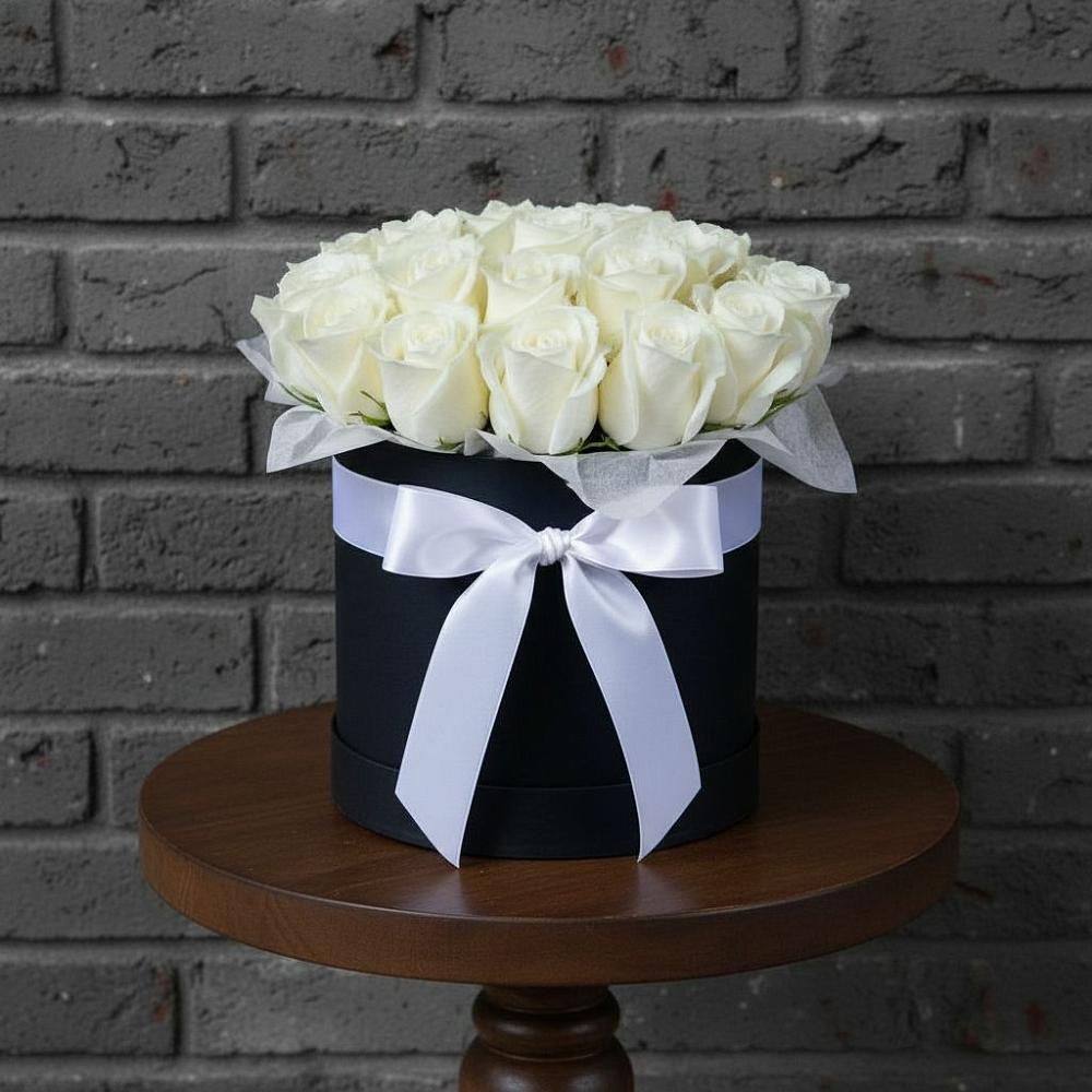 Цветочная композиция из Розы в шляпной коробке в Хлевном