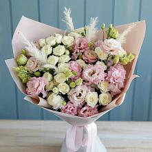 Букет цветов из:  Альстромерии и Розы в Хлевном